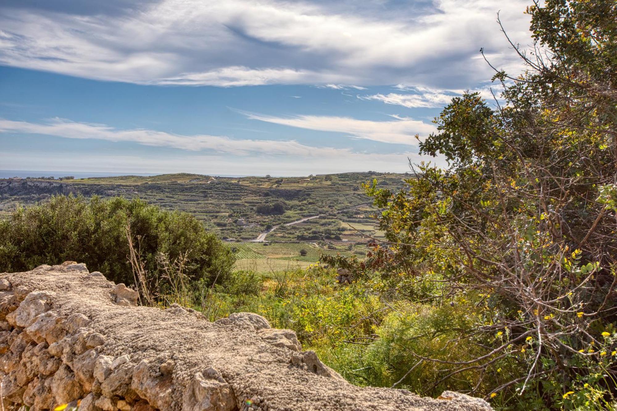 Romana Maisonettes Xagħra Esterno foto