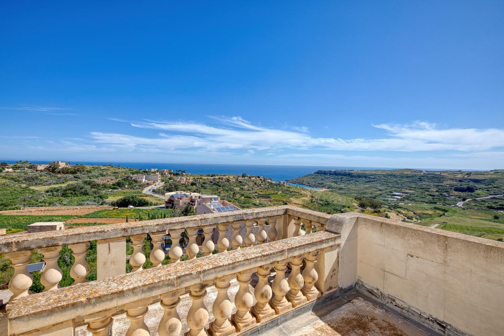 Romana Maisonettes Xagħra Esterno foto
