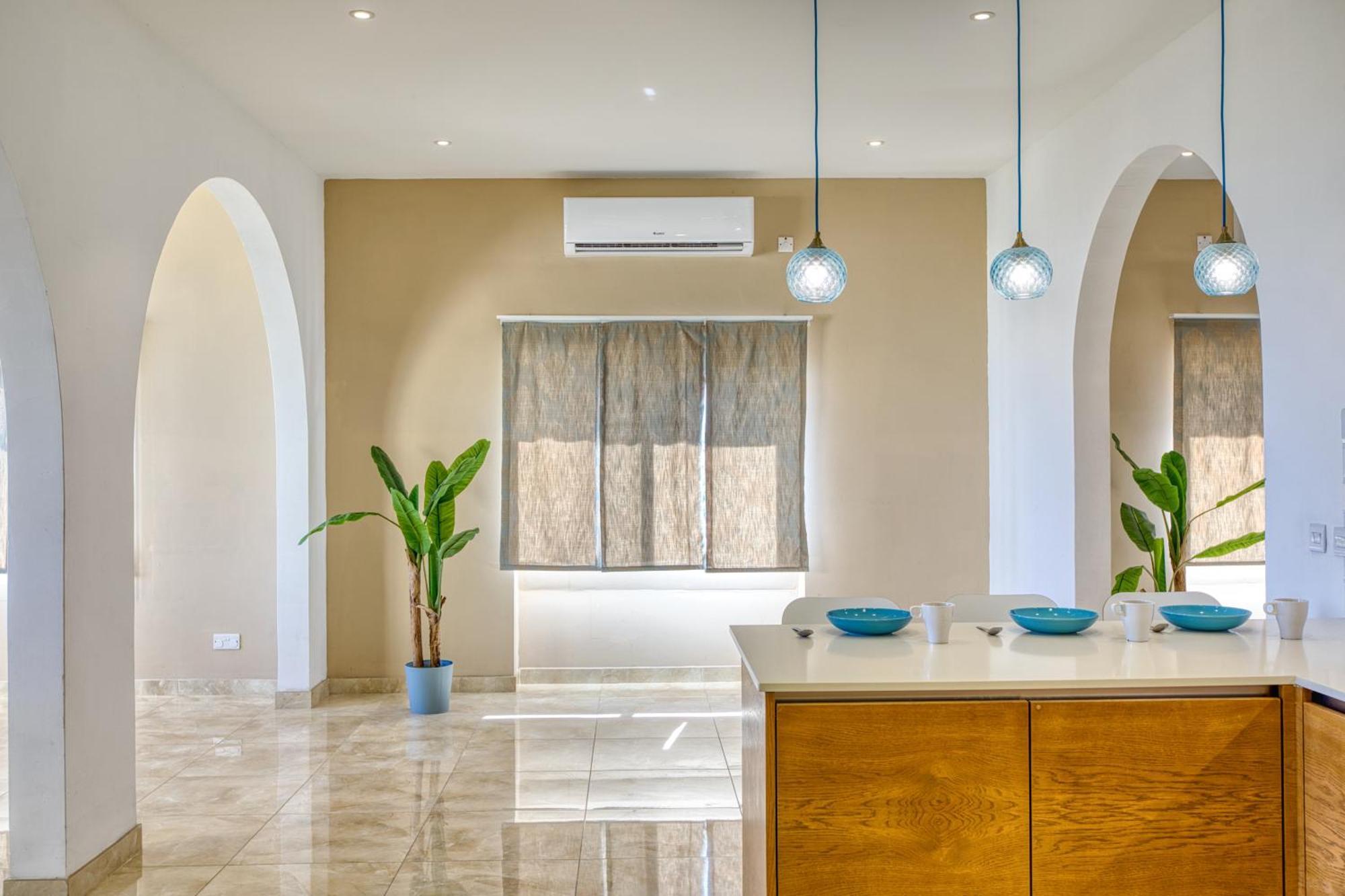 Romana Maisonettes Xagħra Esterno foto